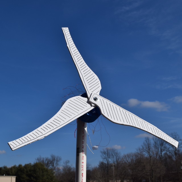 Large wind turbine generator