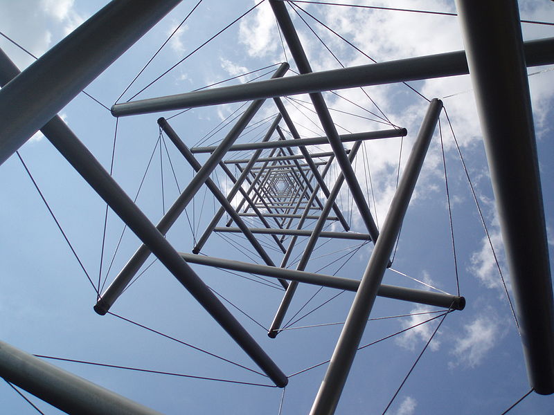Kenneth snelson needle tower