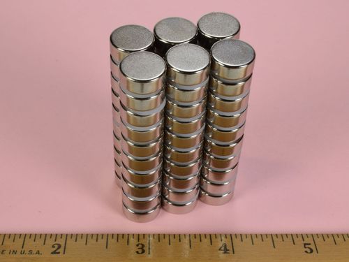 d8h2-neodymium-disc-magnet--thumbnail-2