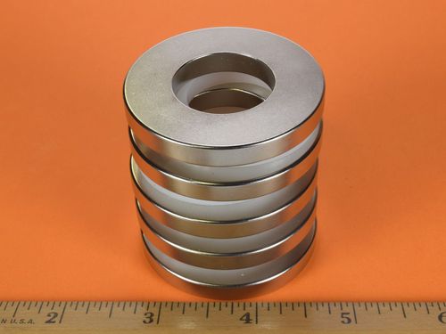 ry0x04-neodymium-ring-magnet--thumbnail-2