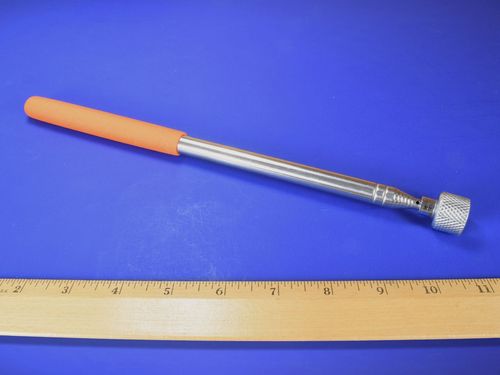 tt-9-telescoping-magnet-pickup-tool--thumbnail-2